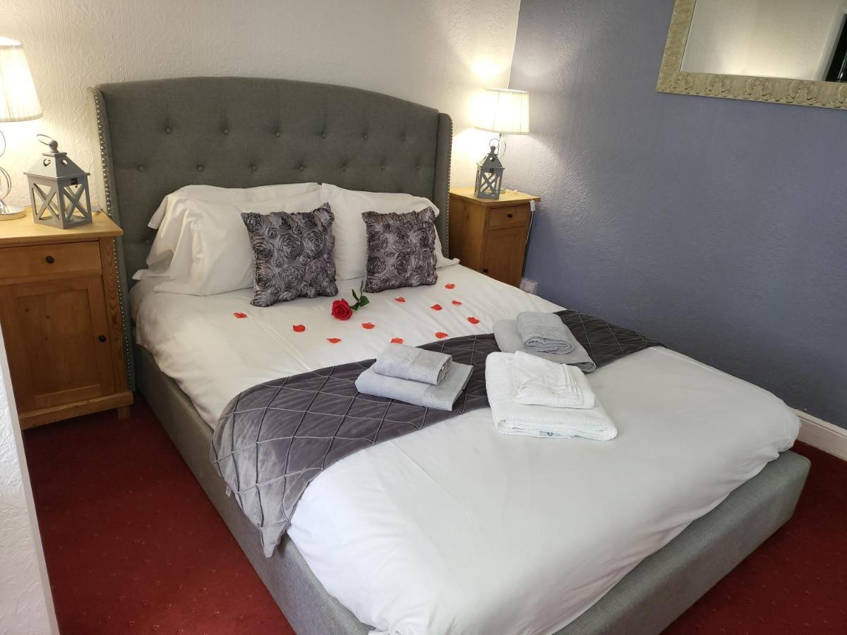 Hotel Hilton House Extérieur photo